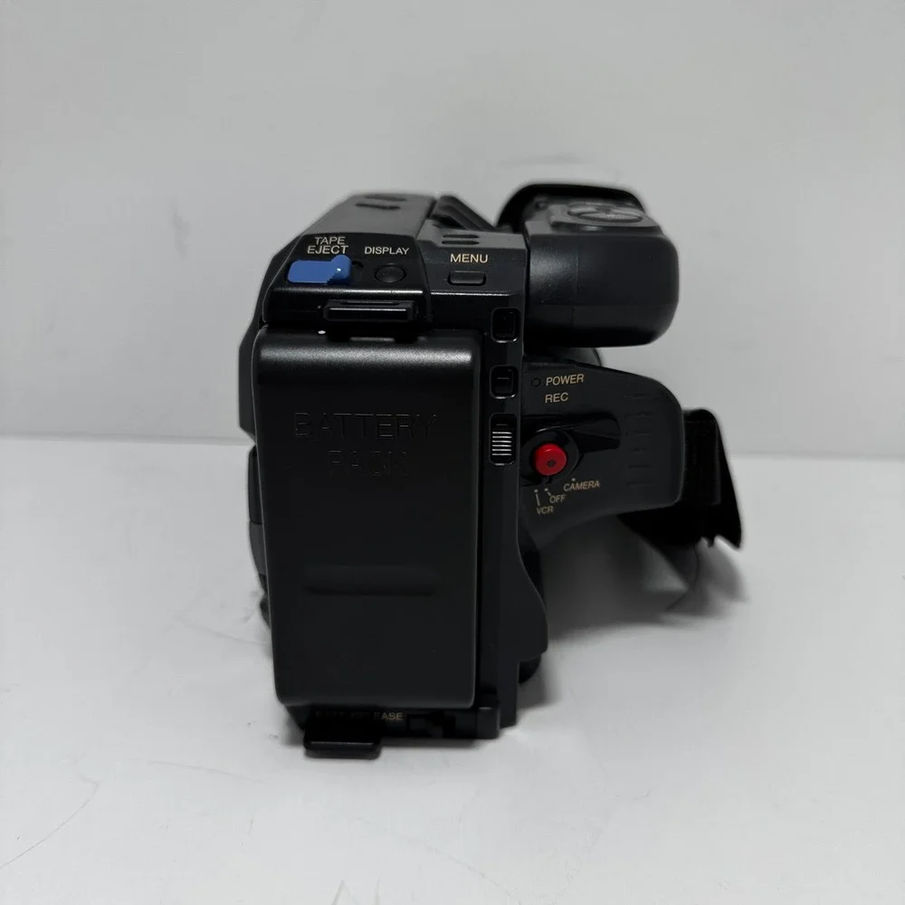Panasonic Palmcorder PV-A228 VHS-C Camcorder 23x Zoom Color Viewfinder Bundle